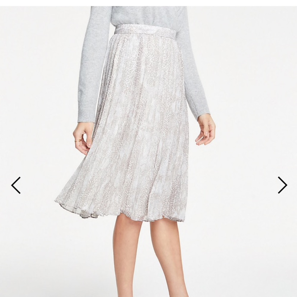 NWT Ann Taylor snake print skirt size 0P